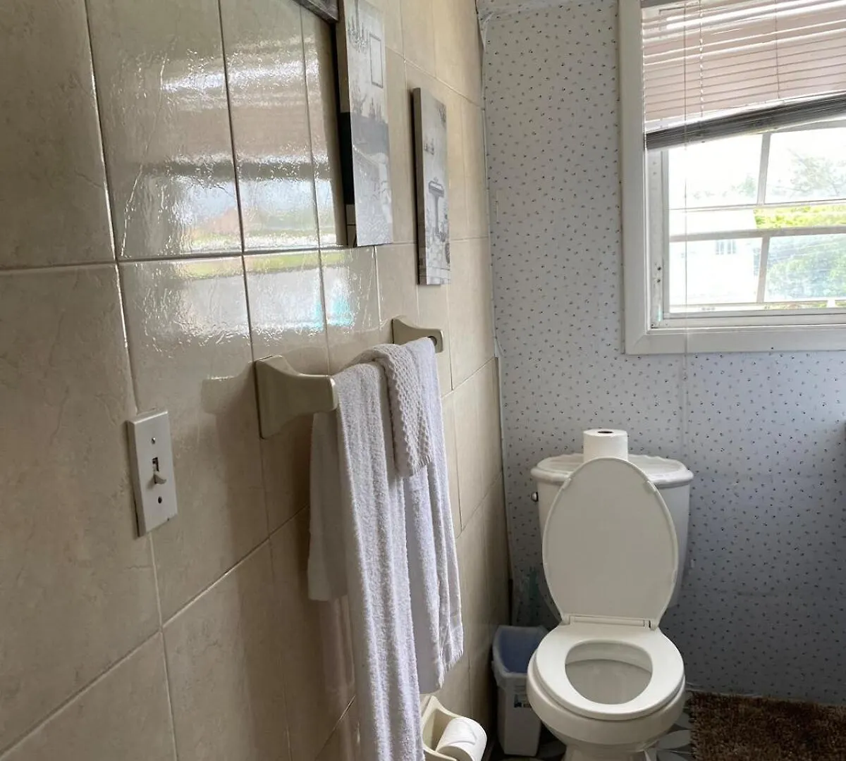 Island Vibes Point Of View- Near Beach & Airport Nassau Appartamento
